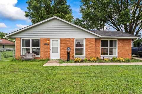 1215 W Lake Avenue, New Carlisle, OH 45344