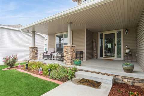 14335 Aurora Avenue, Urbandale, IA 50323