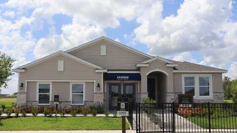 2350 Stratten Dr, Zephyrhills, FL 33541