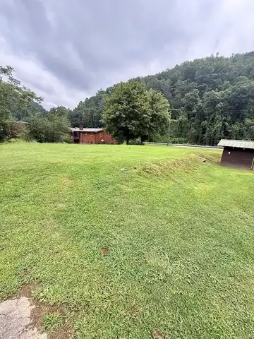 00 Morris Blackburn Rd, Raccoon, KY 41557