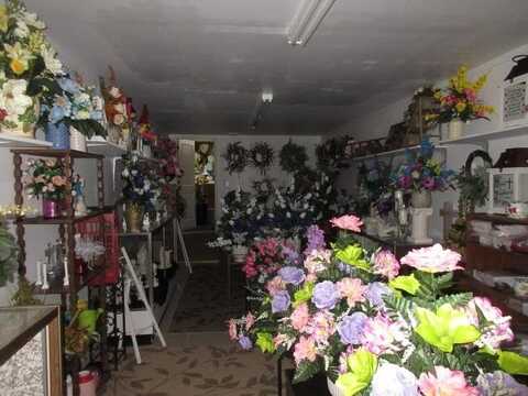 638 KY Route 80, Prestonsburg, KY 41653