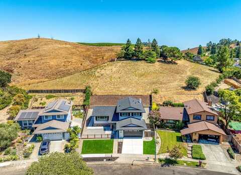1010 Round Hill Circle, Napa, CA 94558
