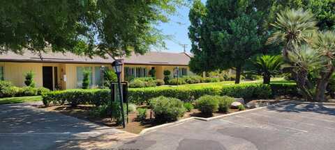 945 Clovis Avenue S, Fresno, CA 93727