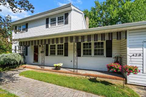 429 Lake Avenue, Oakhurst, NJ 07755