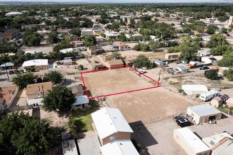 1226 Amado Court NW, Albuquerque, NM 87104