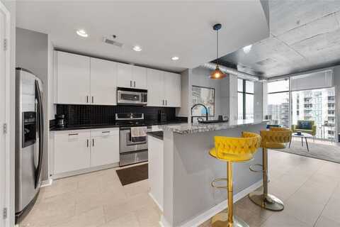 250 PHARR Road NE, Atlanta, GA 30305