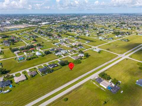 2142 Diplomat Parkway E, Cape Coral, FL 33909