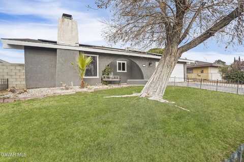 855 Lightcap Street, Lancaster, CA 93535