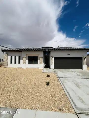 220 FARNBOROUGH Street, El Paso, TX 79928
