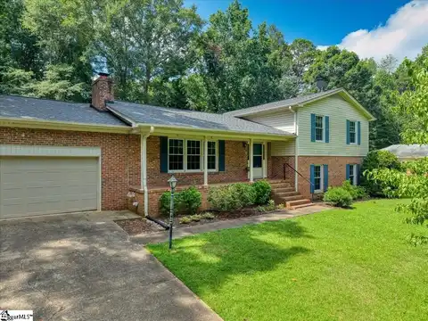 12 Lantern Drive, Greer, SC 29651