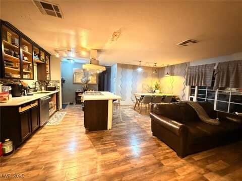 1436 Patriot Street, Las Vegas, NV 89110