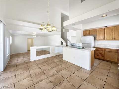 8700 Raindrop Canyon Avenue, Las Vegas, NV 89129