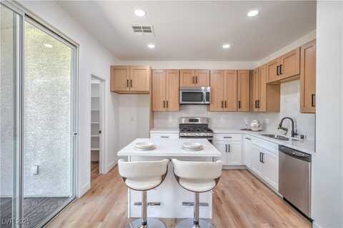 4908 Apache Valley Avenue, Las Vegas, NV 89131