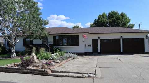 316 Juniper Ave, Glendive, MT 59330