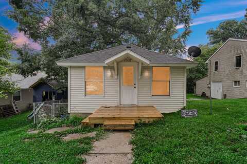 1502 Redwing Road, Valparaiso, IN 46383