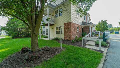 851 Forest Glen Drive, Valparaiso, IN 46385