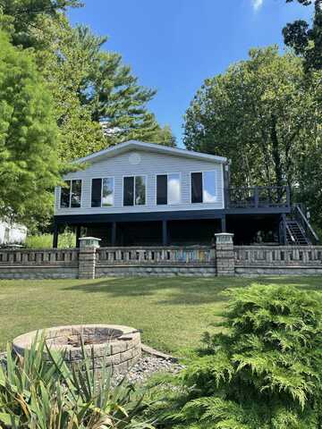 8176 N Hickman Road, Monticello, IN 47960