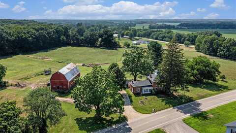 688 Pierce Road, Plainwell, MI 49080