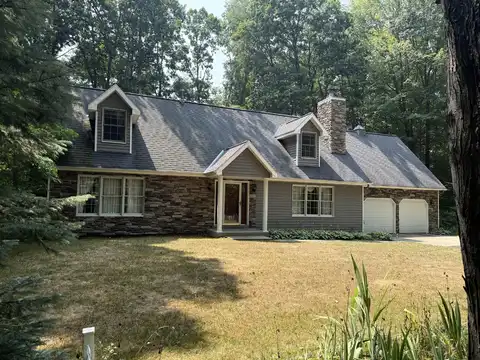 14704 Lori Lane, Spring Lake, MI 49456