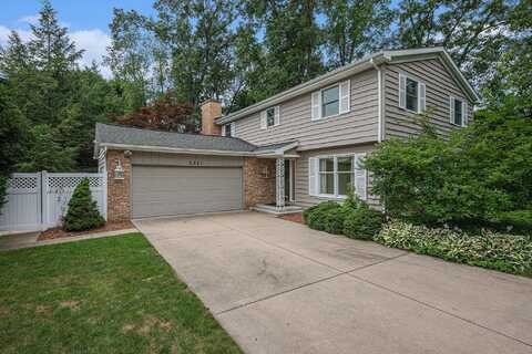2221 Hickory Point Drive N, Portage, MI 49024