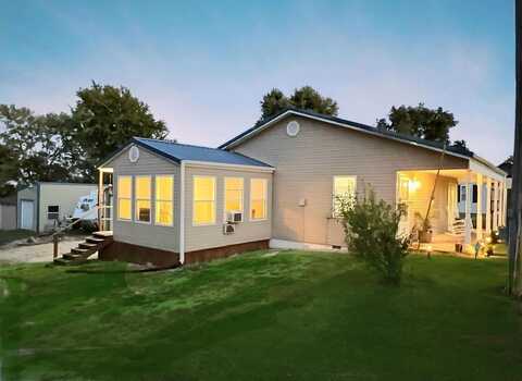 22137 County Road 244, Wheatland, MO 65779