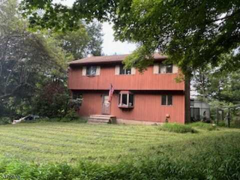 6 Race St, Union, NJ 08867