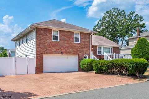 22 Mount Pleasant Ave, Woodland Park, NJ 07424