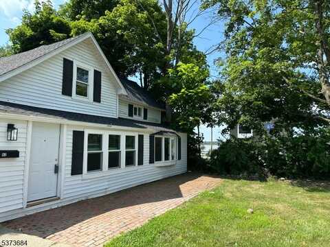 92 Netcong Rd, Mount Olive Twp., NJ 07828
