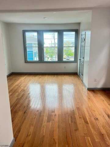 253-255 Clinton Pl, Newark, NJ 07112