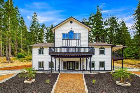 155 Pomeroy Hollow Road, Freshwater, CA 95503