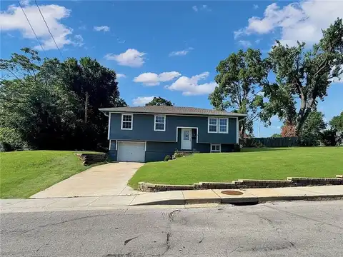 116 E South Street, Richmond, MO 64085