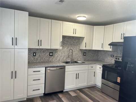 705 N 83rd Terrace, Kansas City, KS 66112