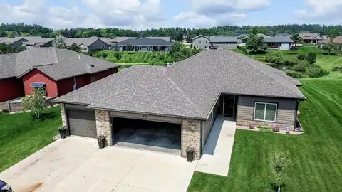 520 33rd Street, Milford, IA 51351