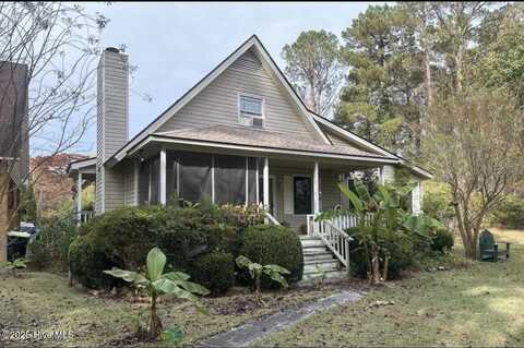 208 Dixon Circle, Washington, NC 27889