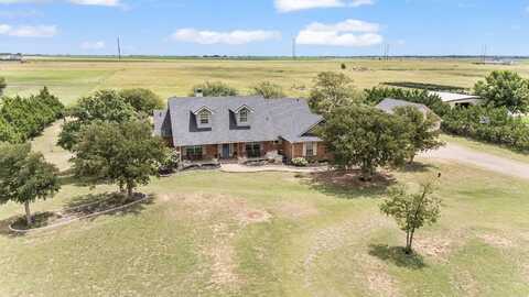 12414 N F M 179, Shallowater, TX 79363