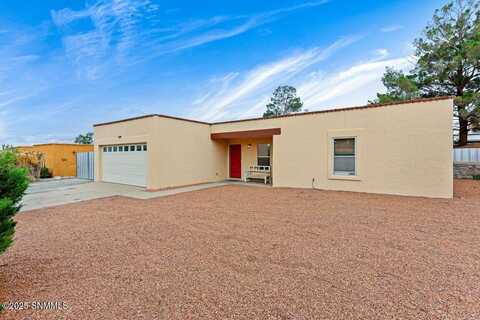 2620 Ardis Drive, Las Cruces, NM 88011