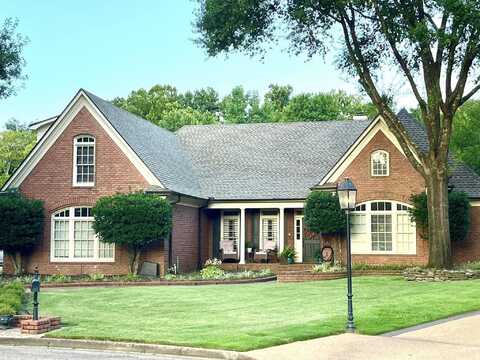 10414 PAGE MANOR, Collierville, TN 38017