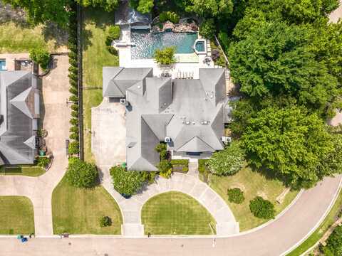 9039 N HOLLYBROOK, Germantown, TN 38138