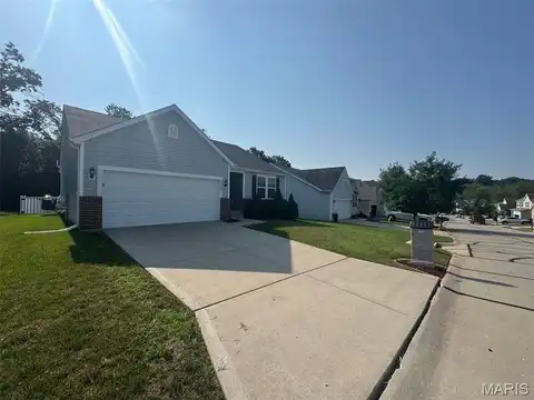 2837 Preston Woods Trail, O'fallon, MO 63367