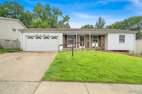 6646 Foothills Court, Florissant, MO 63033