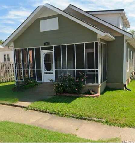 12 N West End Boulevard, Cape Girardeau, MO 63701