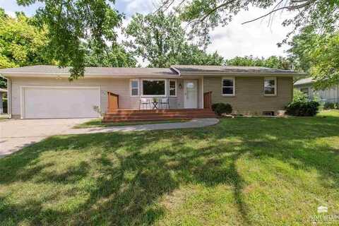 139 S Eisenhower Drive, Junction City, KS 66441