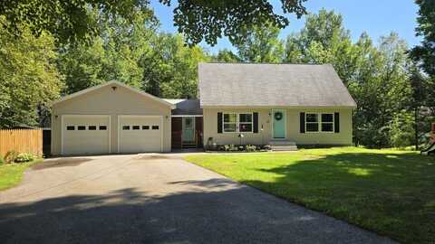 42 Center Bridge Road, Turner, ME 04282