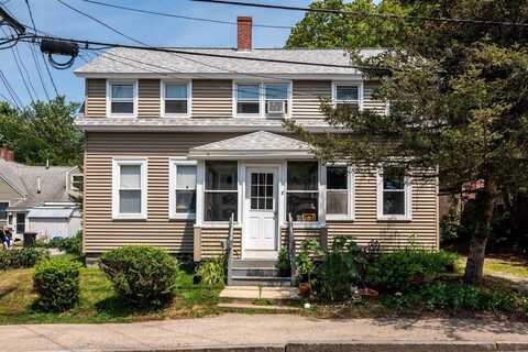 8 South Street, Newmarket, NH 03857