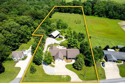 1653 St Rt 60, Ashland, OH 44805