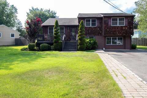 25 Baker Drive, Helmetta, NJ 08828