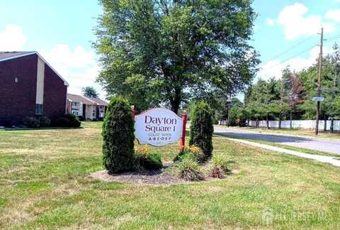 4 LINCOLN Lane, Brunswick Gardens, NJ 08810