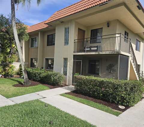 366 Lakeview Dr, Weston, FL 33326