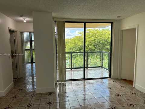 11780 SW 18th St, Miami, FL 33175