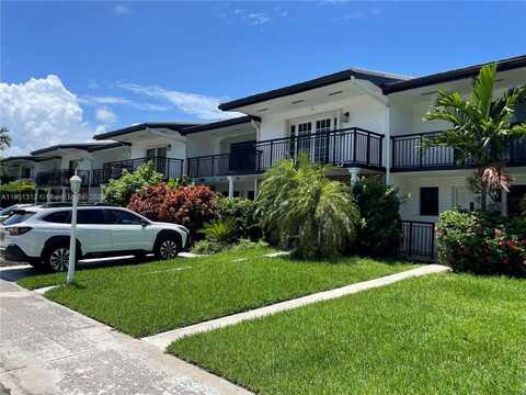 2213 NE 122nd St, North Miami, FL 33181